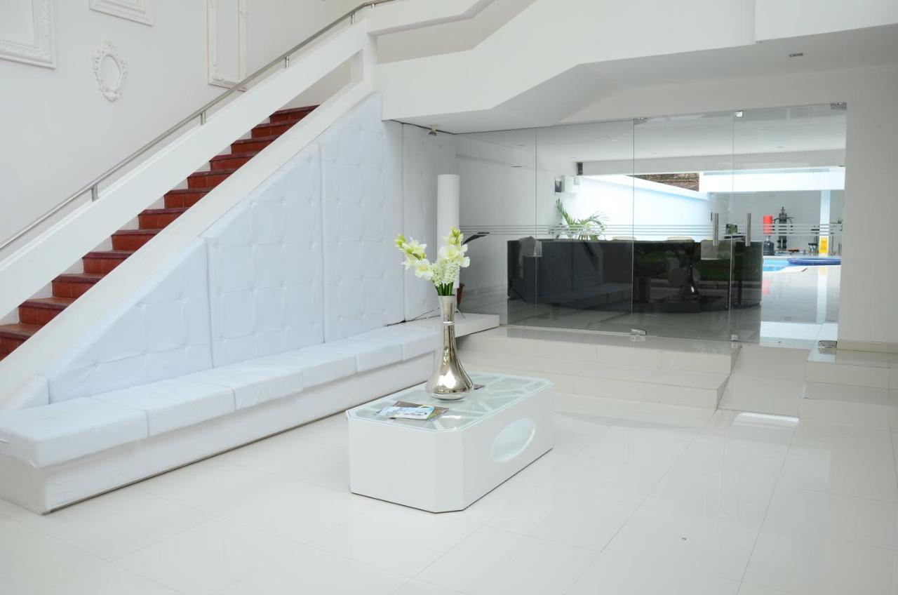 Hotel Senses Equipetrol Санта Крус де ла Сиера Екстериор снимка